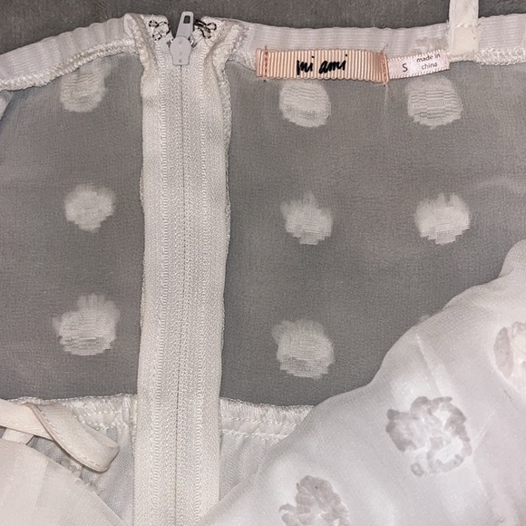 Mi Ami Tiered White Mini Dress size Small - Picture 5 of 8